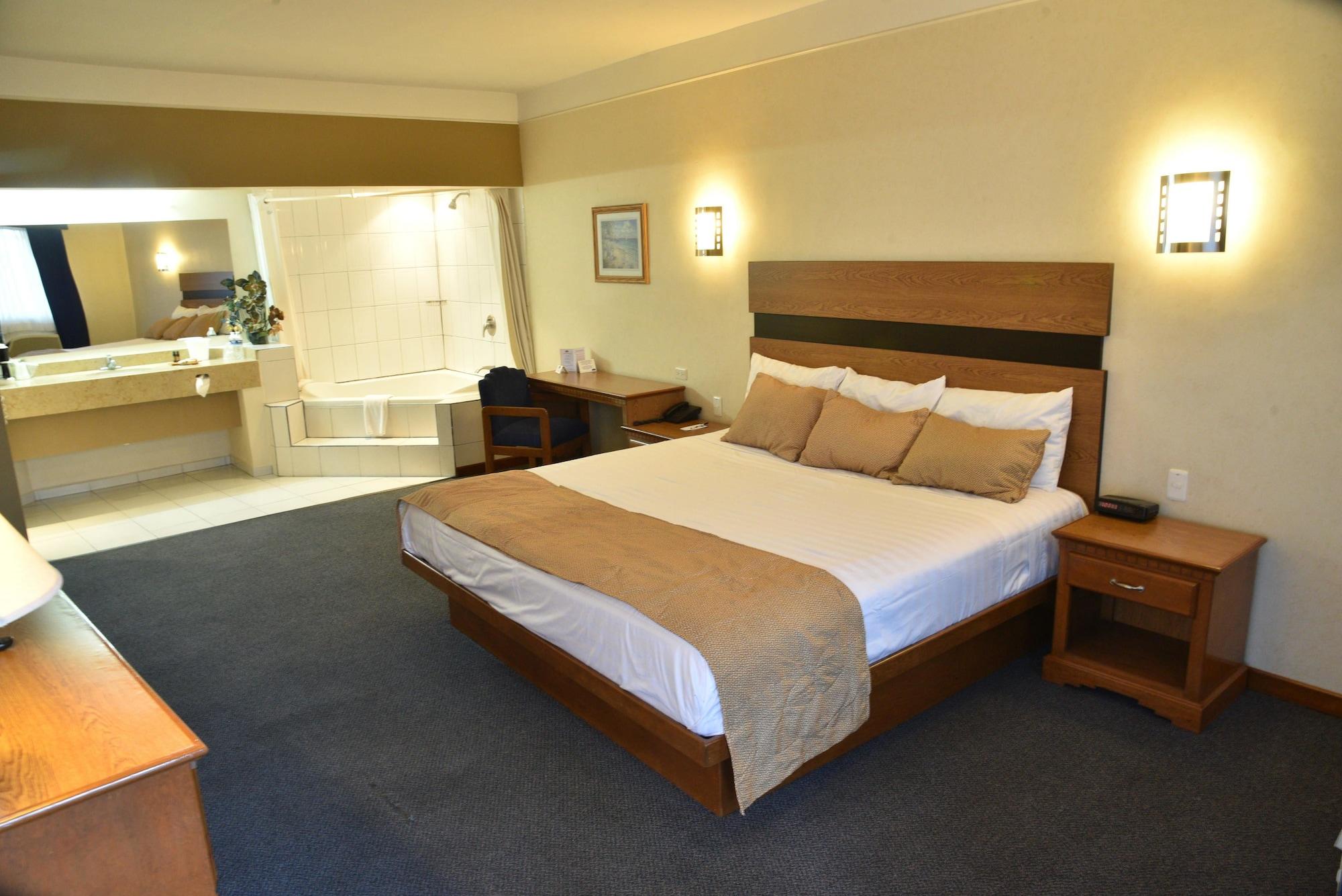 American Inn Hotel & Suites Parral 外观 照片