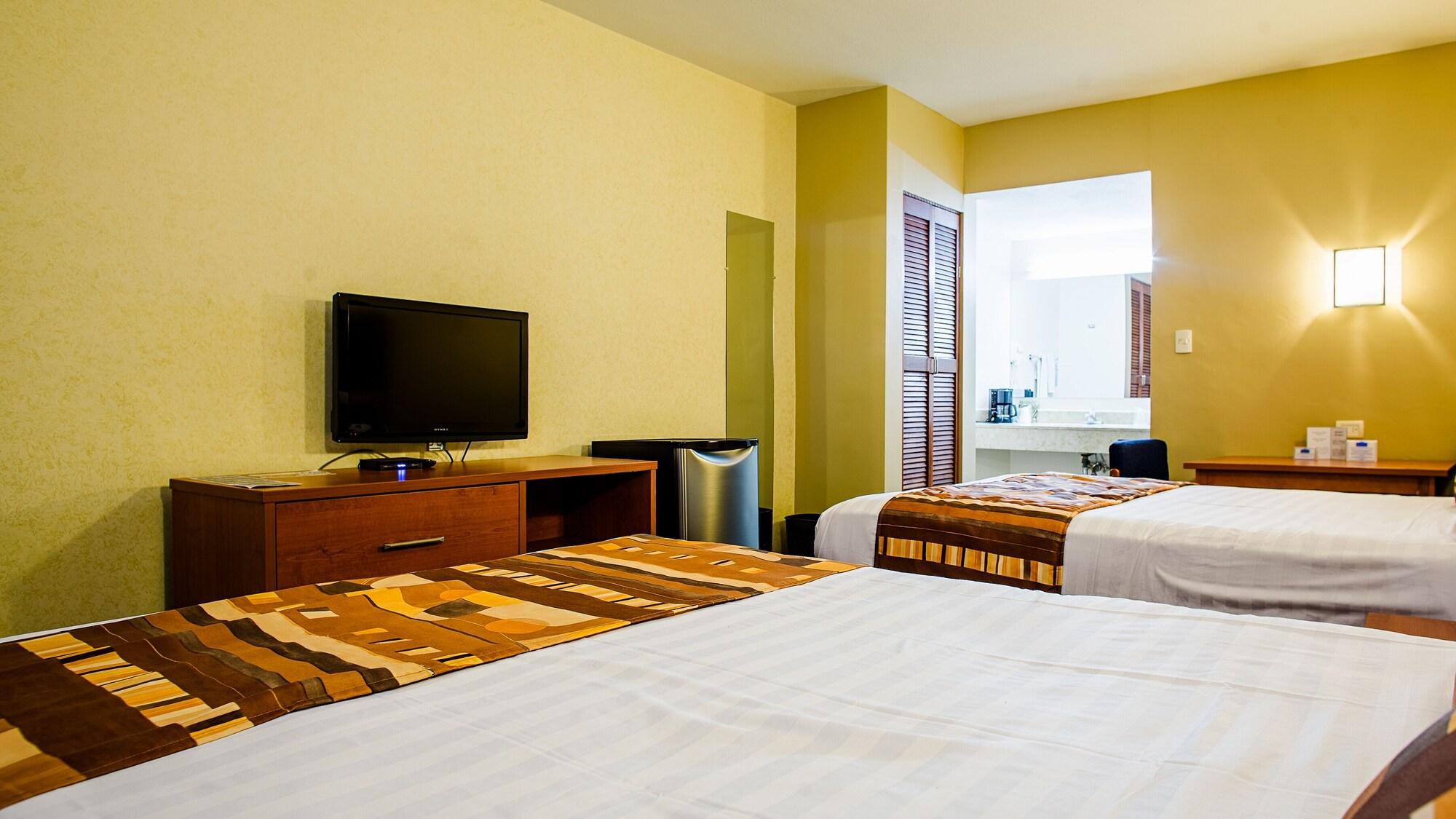 American Inn Hotel & Suites Parral 外观 照片