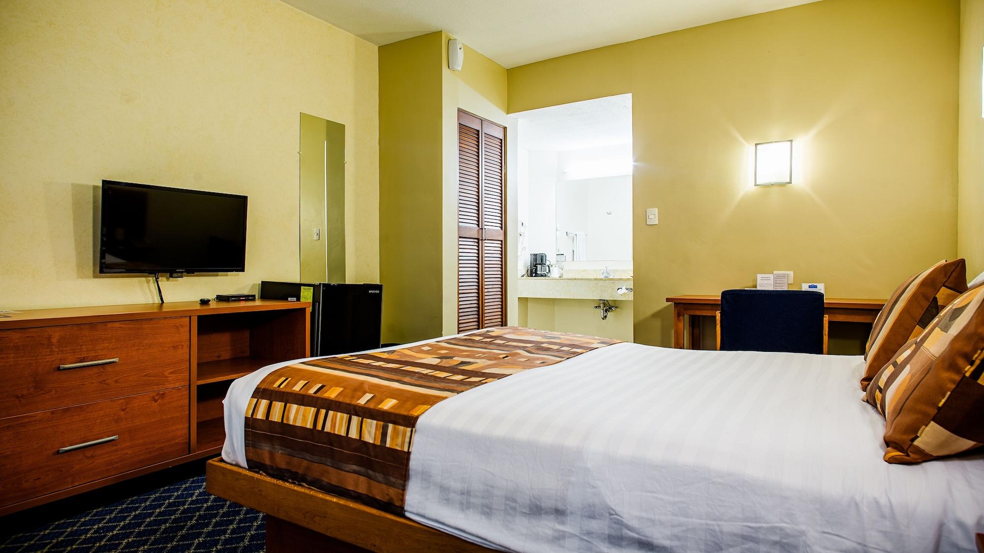 American Inn Hotel & Suites Parral 外观 照片