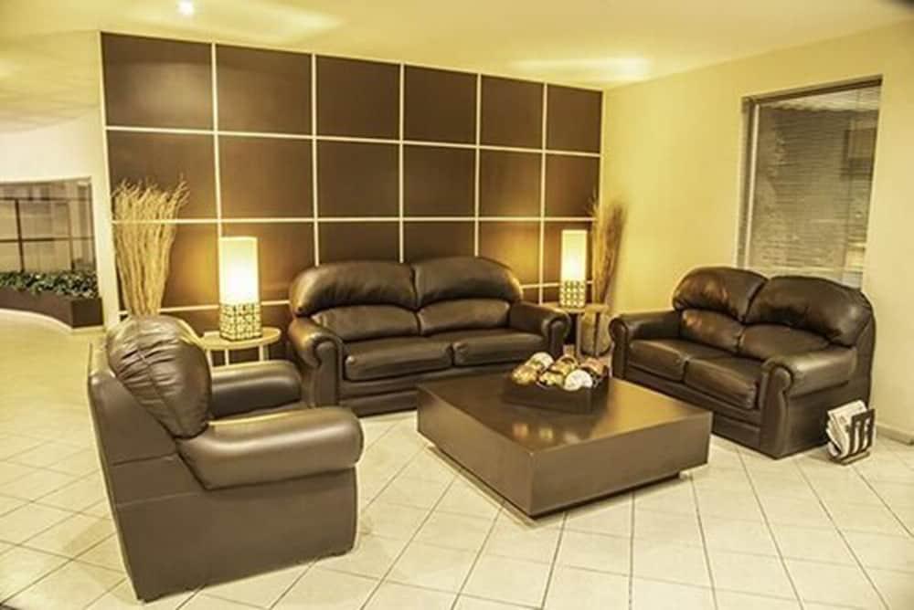 American Inn Hotel & Suites Parral 外观 照片